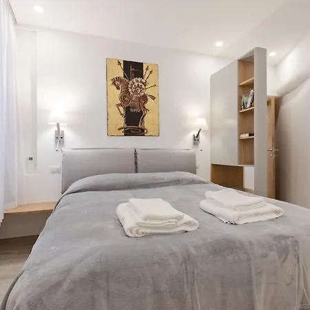Apartment Ciancaleoni Duplex Casa Dell'artista - Monti *