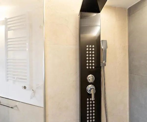 Ciancaleoni Duplex Casa Dell'artista - Monti